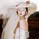 小女士的个人头像