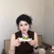 小女士的个人头像